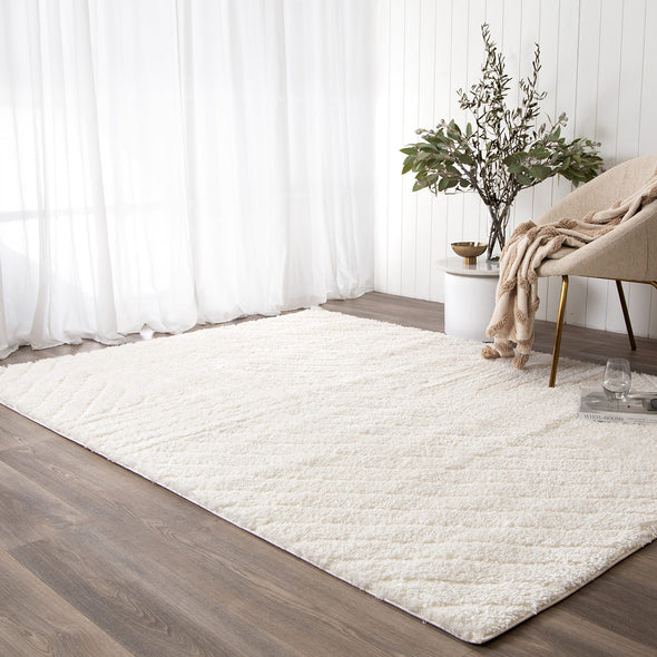 Tender Modern Shag in Cream Rug