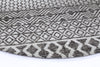 Alayah Tessellations silver cirlce Rug edge