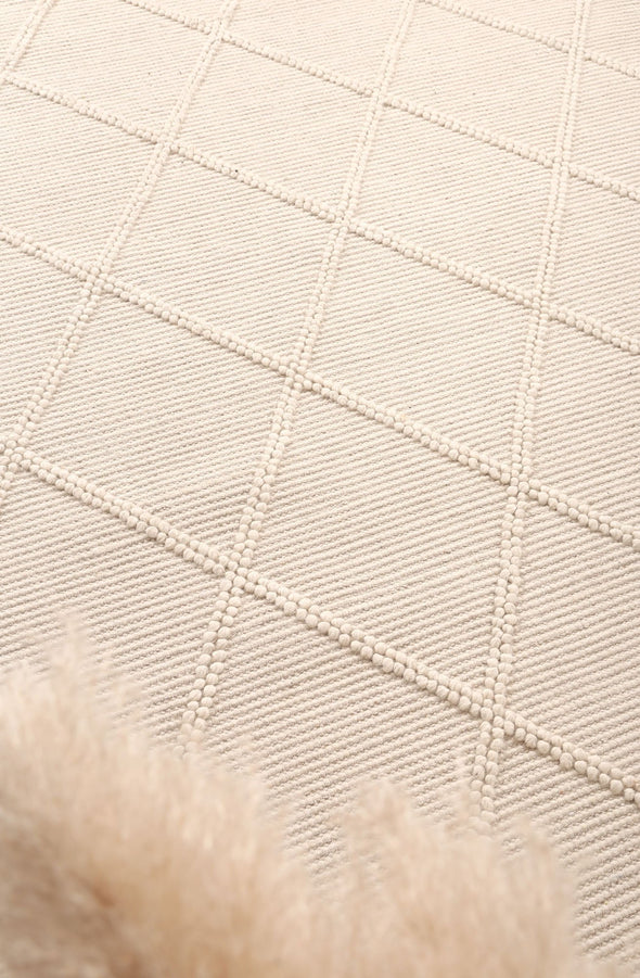 Kochi Zara Geometric Cream Wool Rug